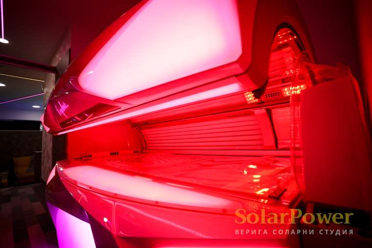 Соларно студио SolarPower София Център - Солариум Ergoline Prestige 1600 - Хибридна технология: ултравиолетова светлина за тен и червена светлина за подмладяване 
